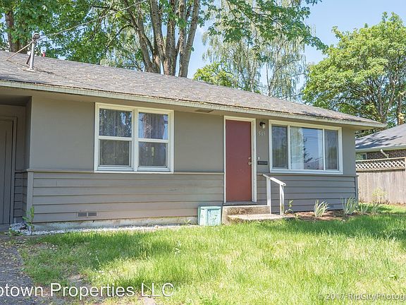 2nd image of 573 SE 11th Ave