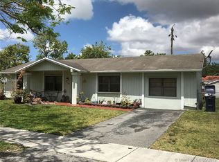 15019 SW 67th Ln, Miami, FL 33193