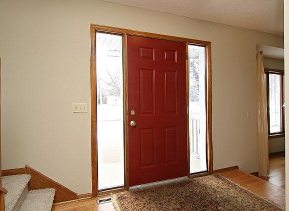 2nd image of 2685 Windsor Ln