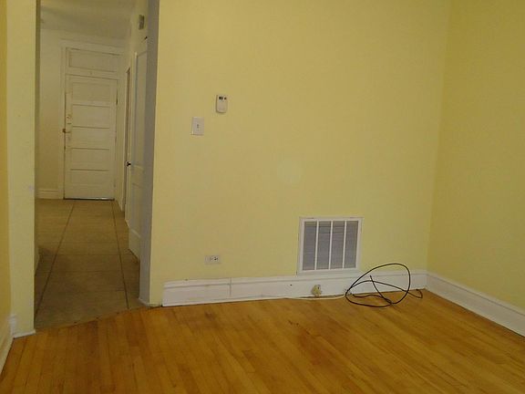 5th image of 2630 W Iowa St #1