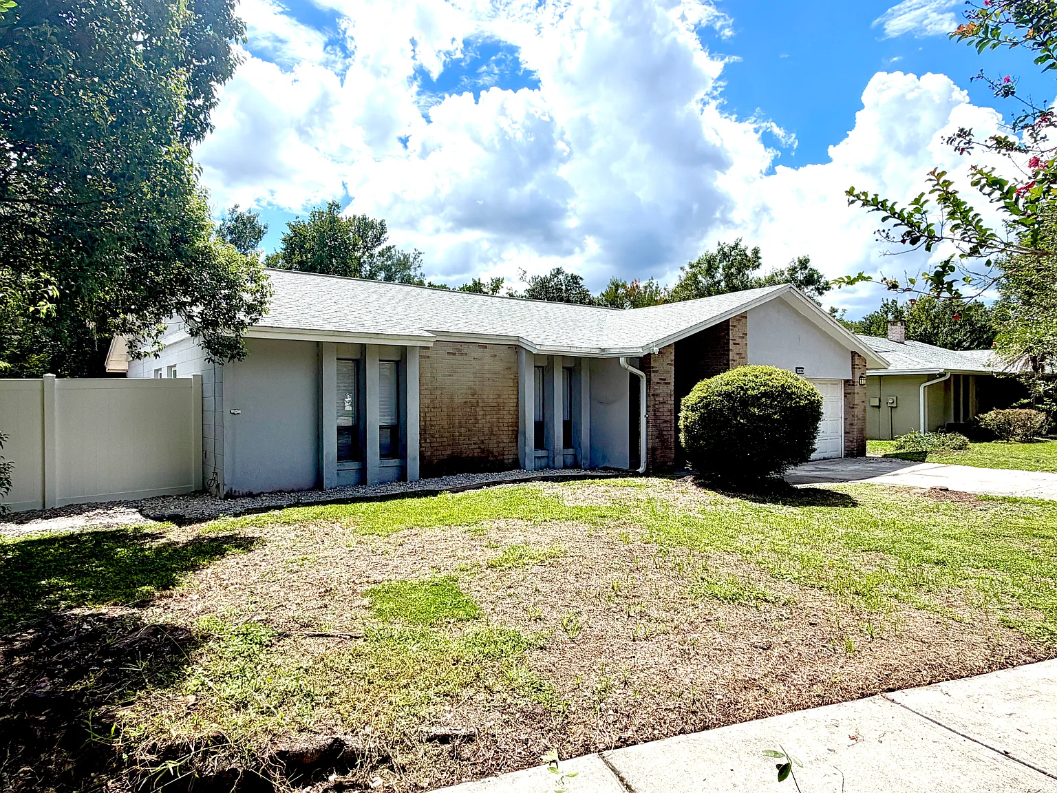 3 bed, 1328 sqft, $2,500 — Photo 3