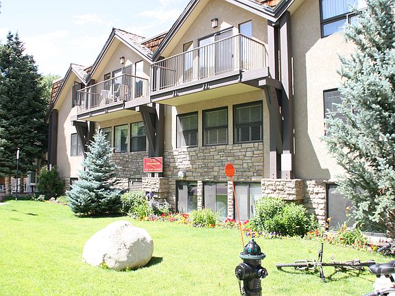 Ute Condominiums