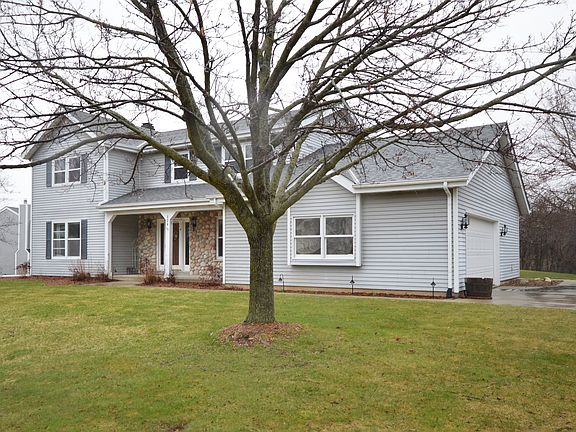 2nd image of 224 S Comanche Ln