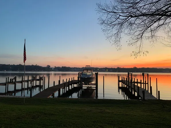 60 N John Sims Pkwy, Valparaiso, FL 32580