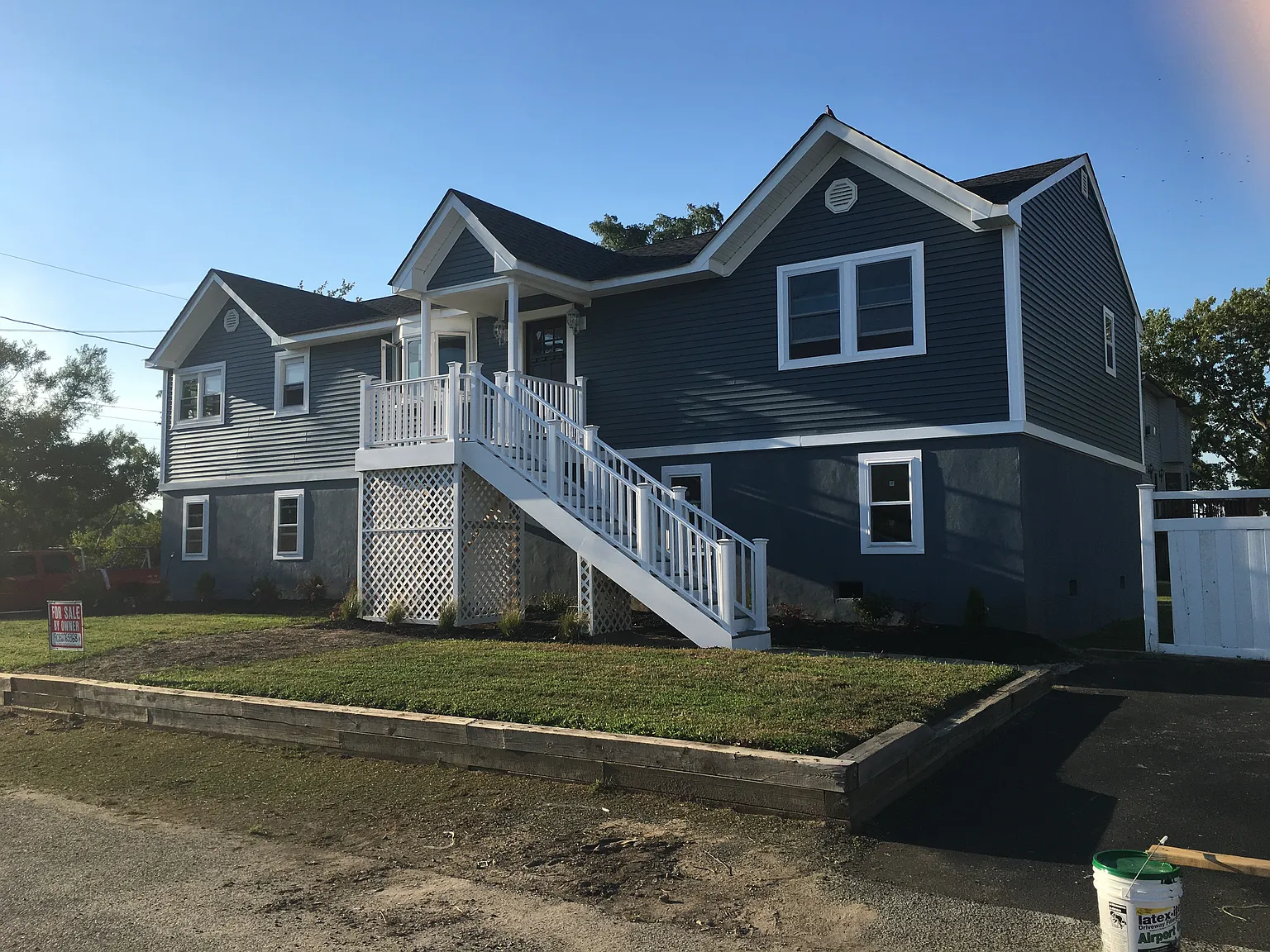 156 Asbury Ave photo 1