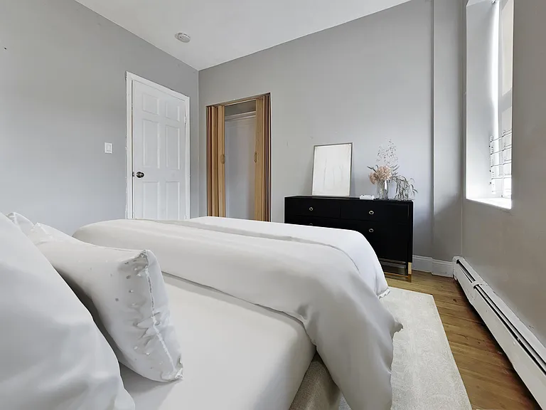 338 Warren St #6 — Photo 8