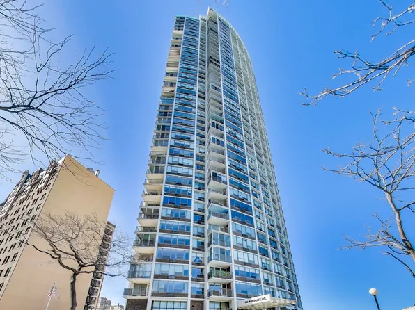 940 W Glenlake Ave #19B, Chicago, IL 60660