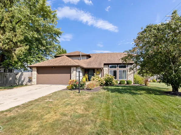 11601 Holland Dr, Fishers, IN 46038