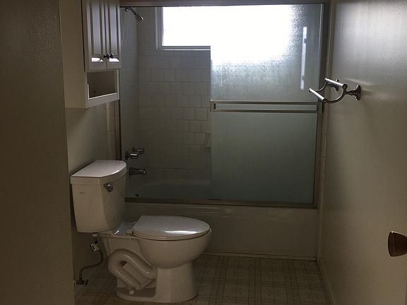 4th image of 17915 San Carlos Dr