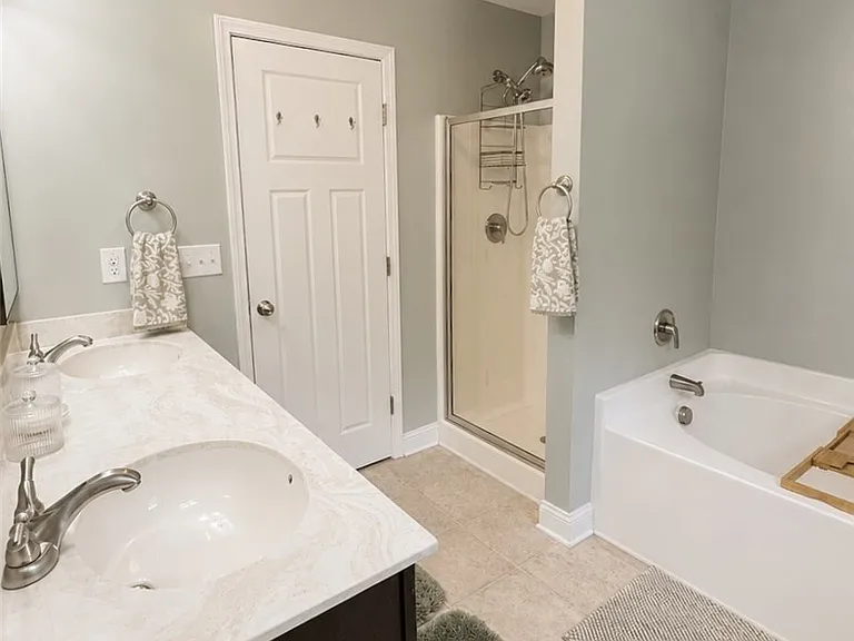 218 Himalayan Rd — Photo 18