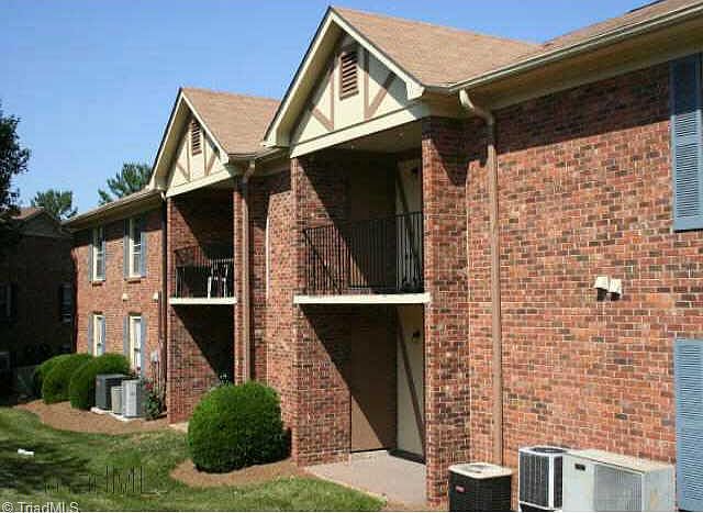 1st image of 4606 Lawndale Dr Unit B