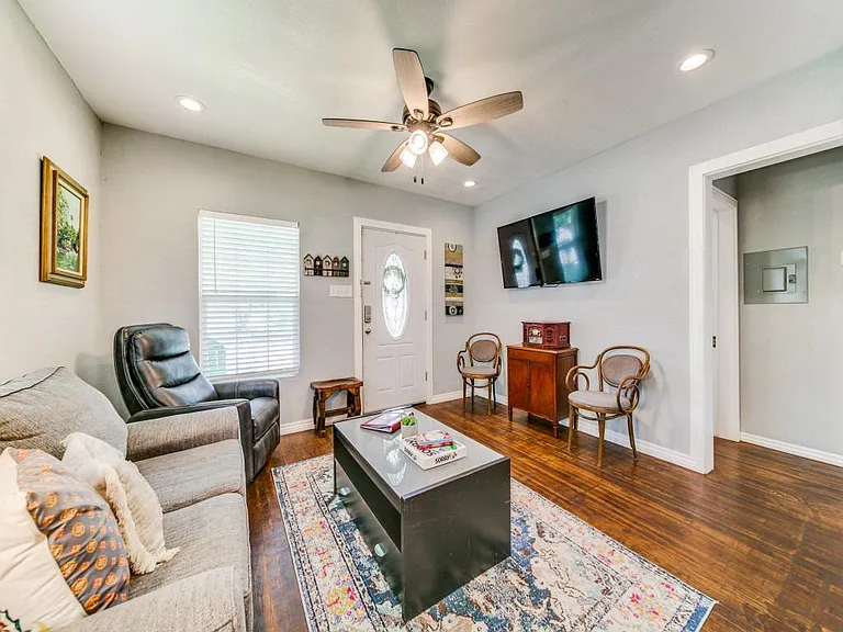 1402 Wyoming St — Photo 10
