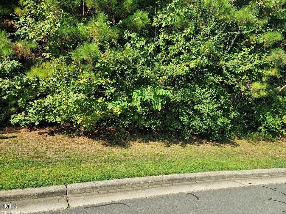 1st image of 36 Bur Oak Ct