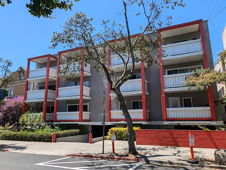 2404 Fulton Street — Photo 10