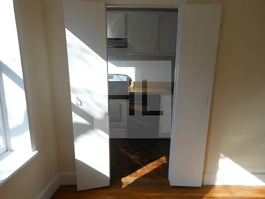 Rented by Highline Residential | media 23