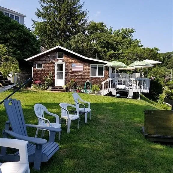 212 Cedar Rd — Photo 4