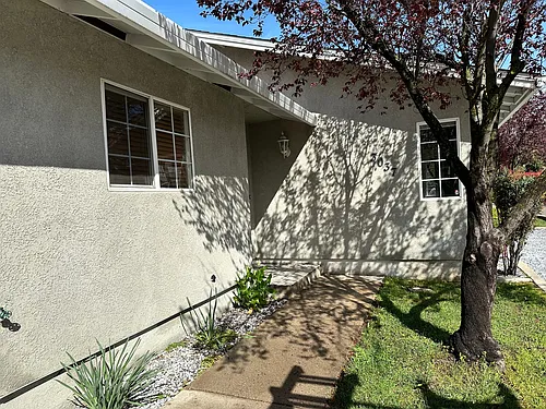 3037 Middleton Ln Photo 1