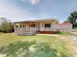 4822 Woodrow Rd, Woodlawn, TN 37191