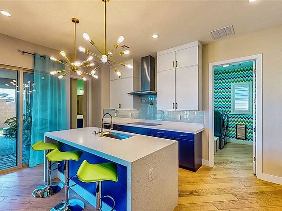 5th image of 6714 Desert Crimson St