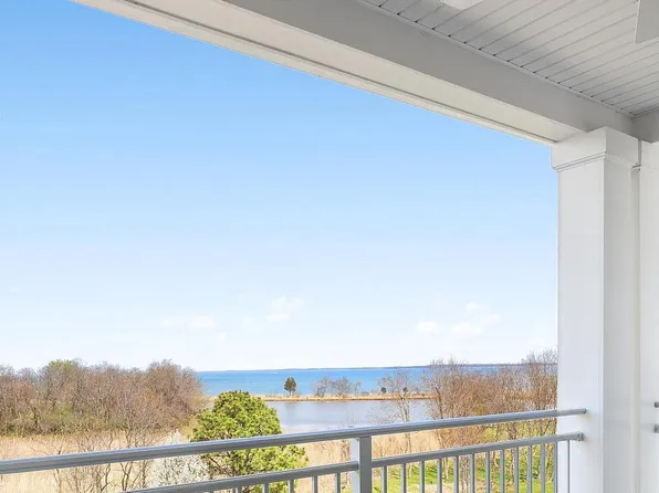 111 Marshgrass Way #43, Chester, MD 21619