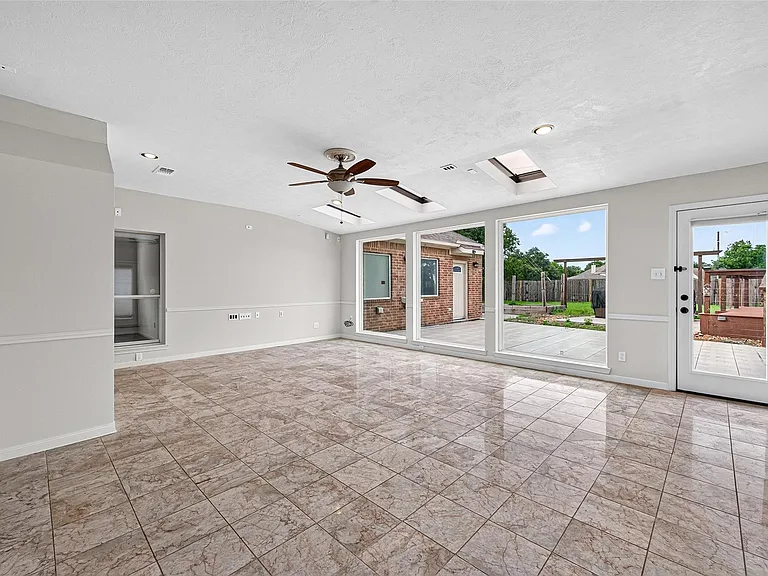 2502 Rosebluff Ct — Photo 47