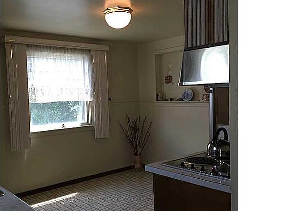 4th image of 89 Park Edge Dr