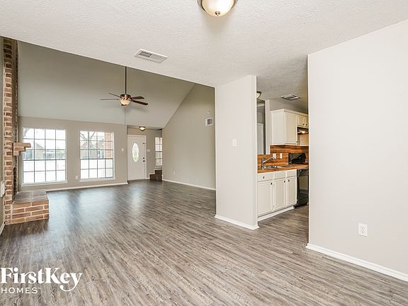 4th image of 5510 Imperial Grove Dr