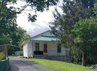 528 Woodlawn Ave, Newport, TN 37821