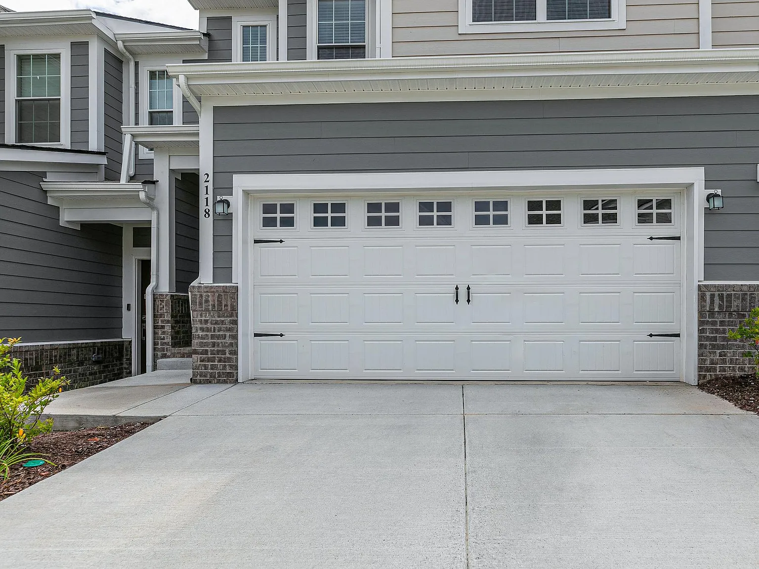2118 Nectar Ln — Photo 3