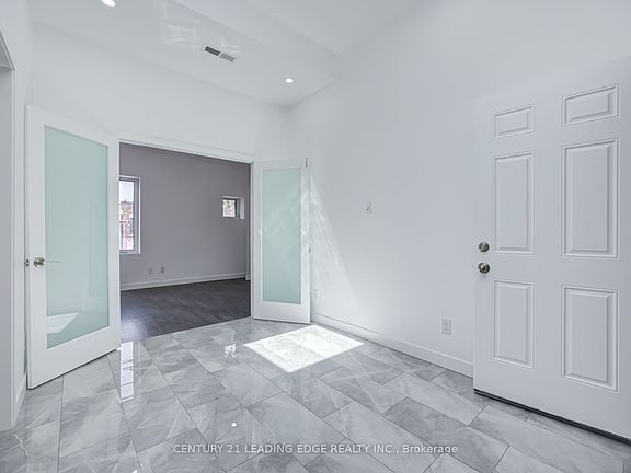 3rd image of 1375 Bathurst St Unit B