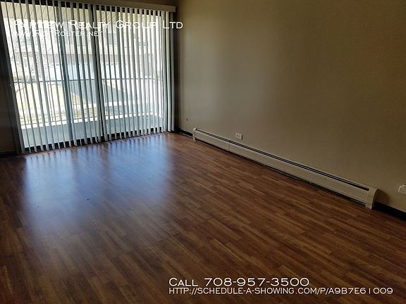 2nd image of 19829 Park Ave APT 2N