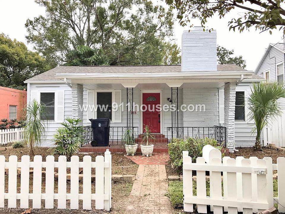 1st image of 918 W Coral St