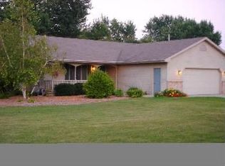 1614 N Lilas Dr, Appleton, WI 54914