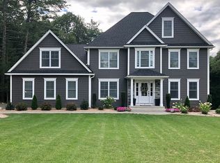 7 Squire Dr, Wilbraham, MA 01095