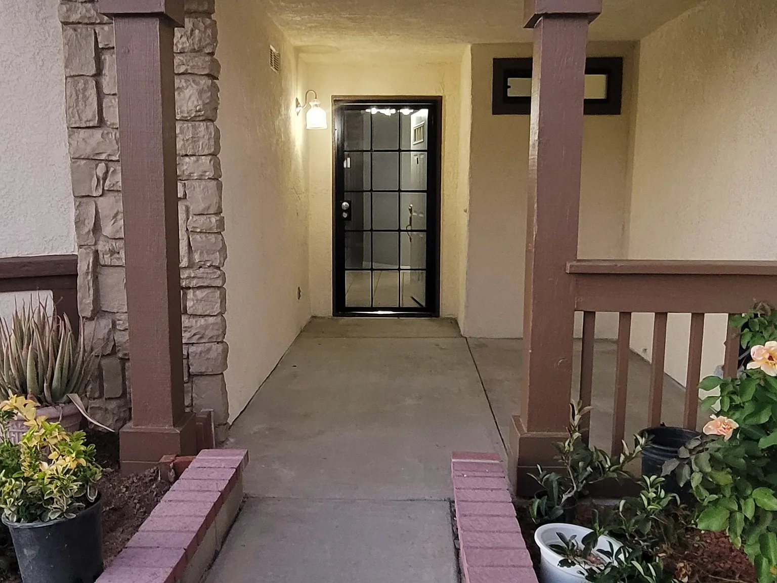 3 bed, 1307 sqft, $3,000 — Photo 4