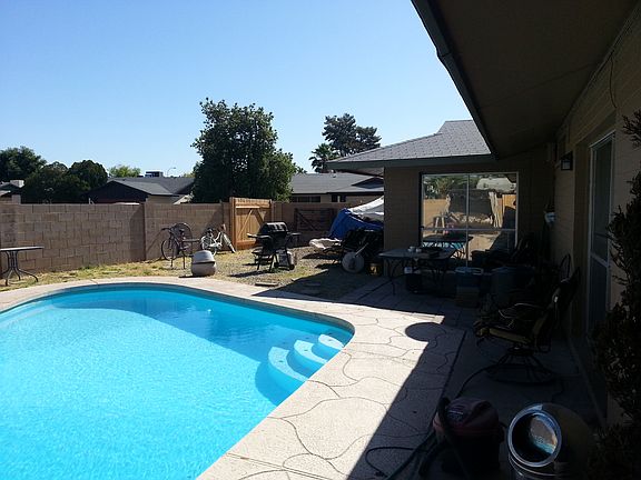 3rd image of 1518 E La Jolla Dr