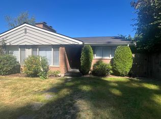 933-931 N 163rd St, Seattle, WA 98133