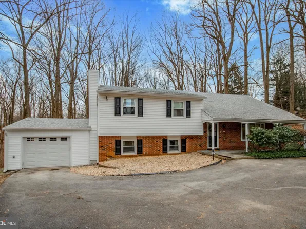 27 Bodine Rd, Berwyn, PA 19312