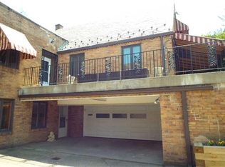 1943 Wightman St, Pittsburgh, PA 15217