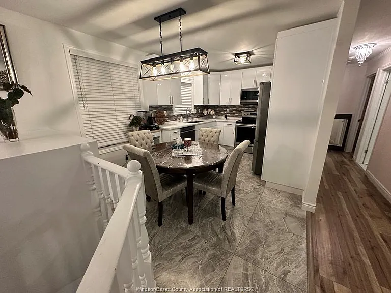 7929 Hawthorne Dr — Photo 9