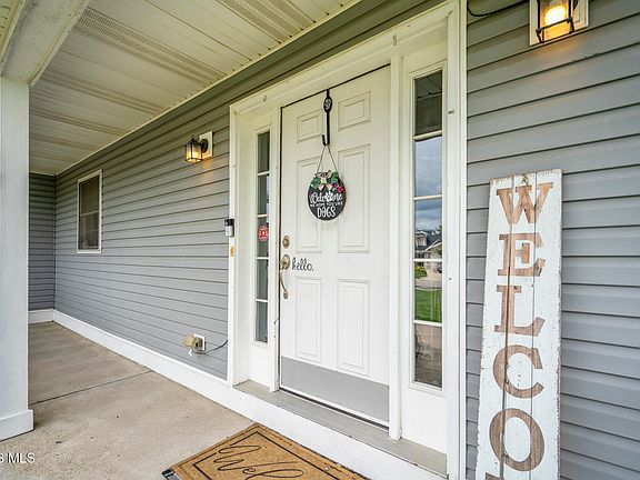 4th image of 1954 Horseshoe Bend Dr