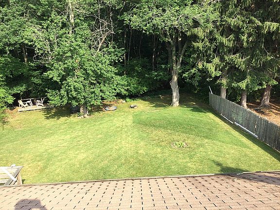 3rd image of 74 Glendale Dr
