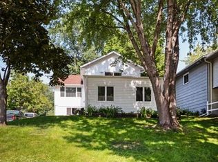 2130 Sandy Ln, Mound, MN 55364