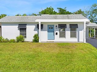 11 Knights Bridge Rd, Naples, FL 34112