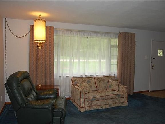 5th image of 4143 Chalmette Dr