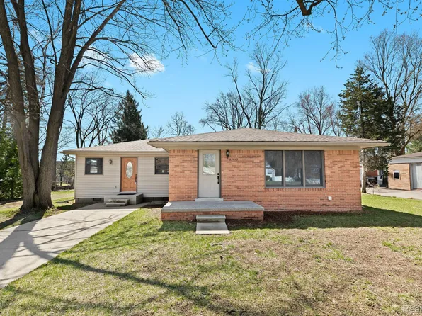 29719 Bretton St, Livonia, MI 48152