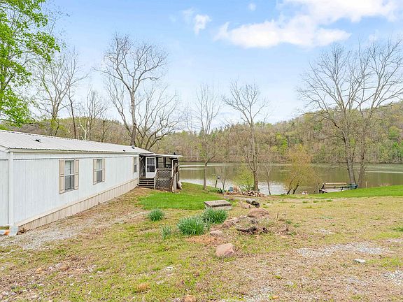 3rd image of 4272 Paradise Rd