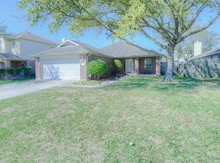 7826 Fallen Oak Ln, Texas City, TX 77591