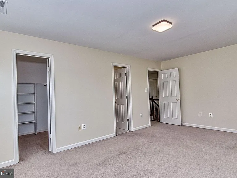 2205 Cedar Mill Ct — Photo 6