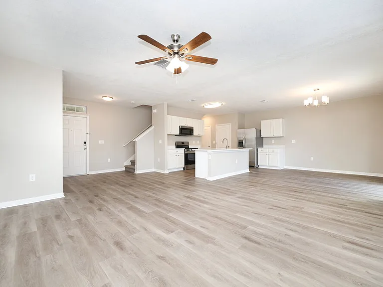 10430 Whispering Hammock Dr — Photo 4